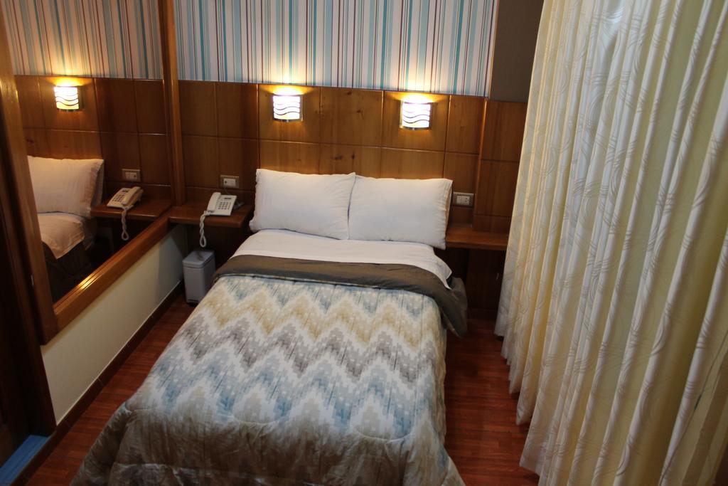 Hotel Venecia Huánuco Quarto foto